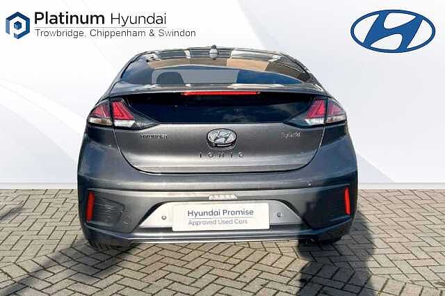 Hyundai IONIQ 1.6 GDi Hybrid Premium SE 5dr DCT
