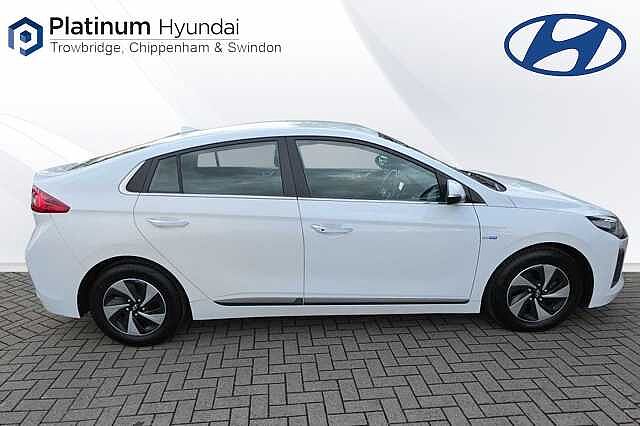 Hyundai IONIQ 1.6 GDi Hybrid Premium 5dr DCT